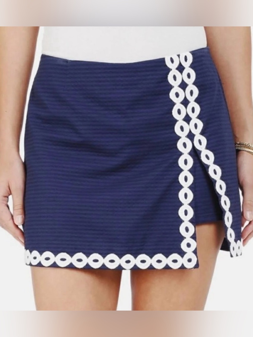 Lilly Pulitzer Lenore skort navy blue with white lace trim